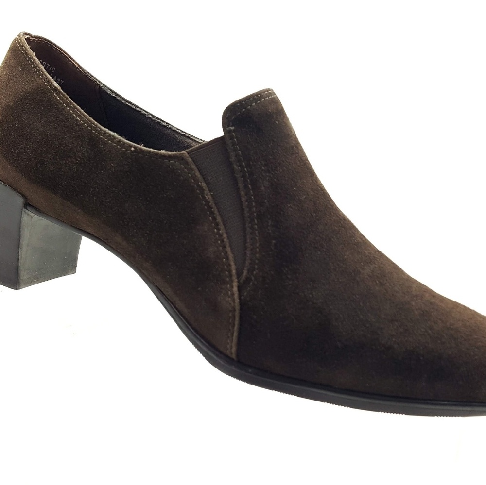 MUNRO American Brown Suede Slip On Size 8.5 M